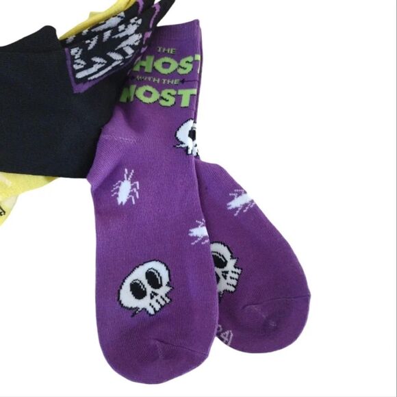 Beetlejuice Beetlejuice Halloween Printed 3 Pairs Mid Crew Socks NWT - Picture 12 of 14
